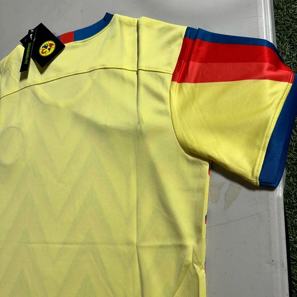 Club America Training Jersey size 2XL Fits like XL - Picture 5 of 7